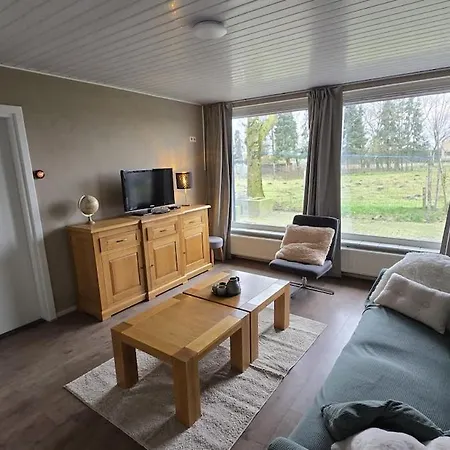 Huuske Nijholt Vakantiehuis *