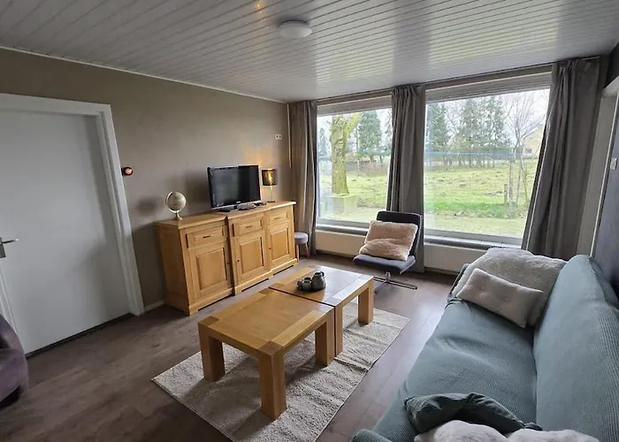 Huuske Nijholt Дом отдыха *