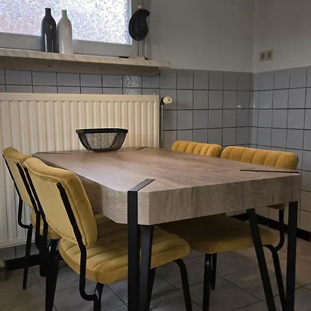 Huuske Nijholt بيت للعطل Veulen